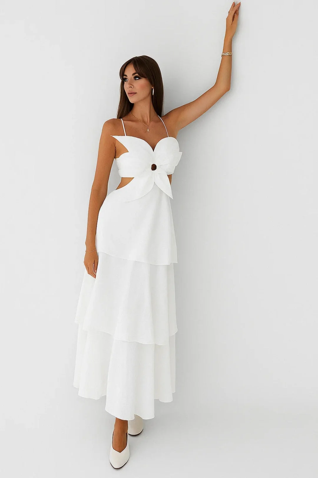 Holly | Sukienka maxi damska elegancka z wycięciem i warstwową spódnicą - Image 2