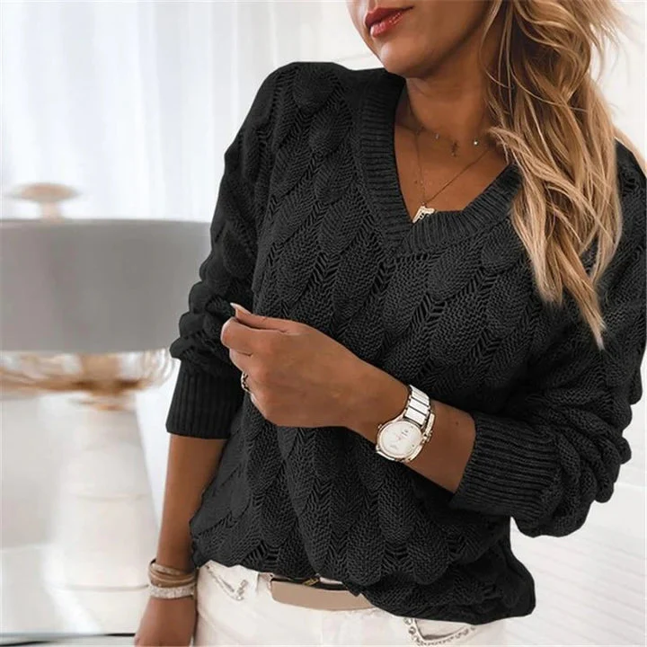 Urszula | Damski sweter z dekoltem w serek - Image 5